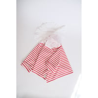 yacht / red