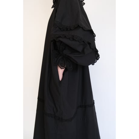 chantilly dress / black
