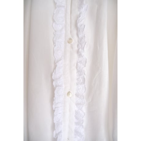 chantilly / white