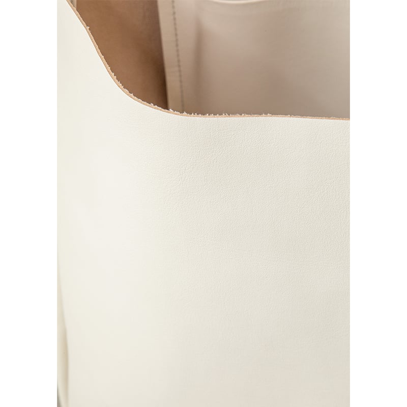 【ミモレ別注】SCUEトートバッグ【期間限定】 ミモレ別注】SCUEトートバッグ 新色アイボリー【期間限定】 | mi