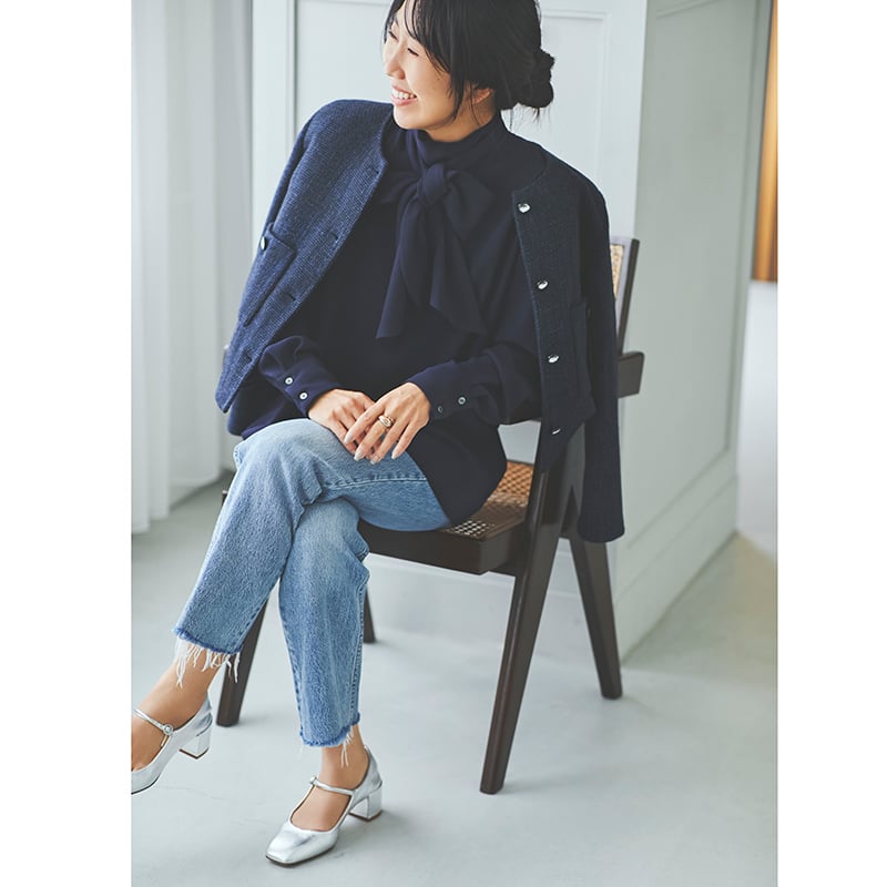 追加販売【ミモレ別注】ウィム ガゼット バックサテンボウタイブラウス 