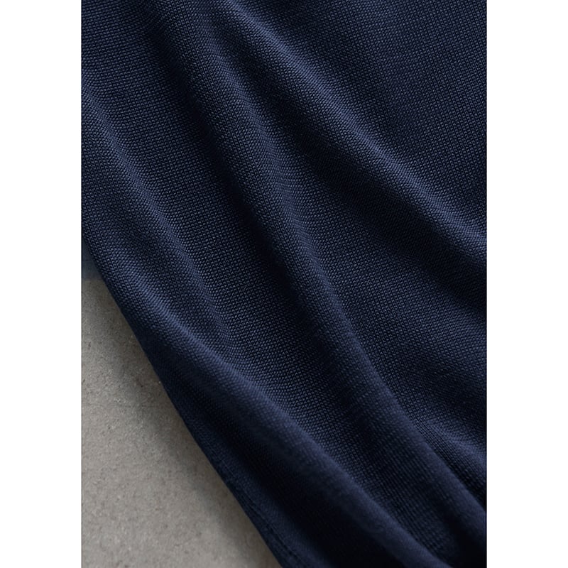 ミモレ別注】スローン シルククルーネックニット 〈ネイビー〉 | mi