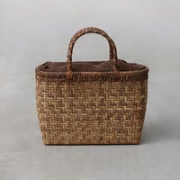 加根古工房のくるみのかごバッグ