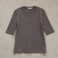 【ミモレ別注】スローンリブTシャツ＜モカ＞