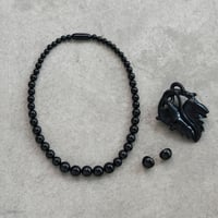 ヴィクトリアンジェット【３点セット】ネックレス・ピアス/イヤリング・ブローチ