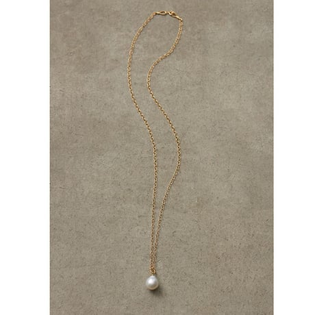 ミモレ別注・ボン マジック白蝶バロックパール一粒ネックレス