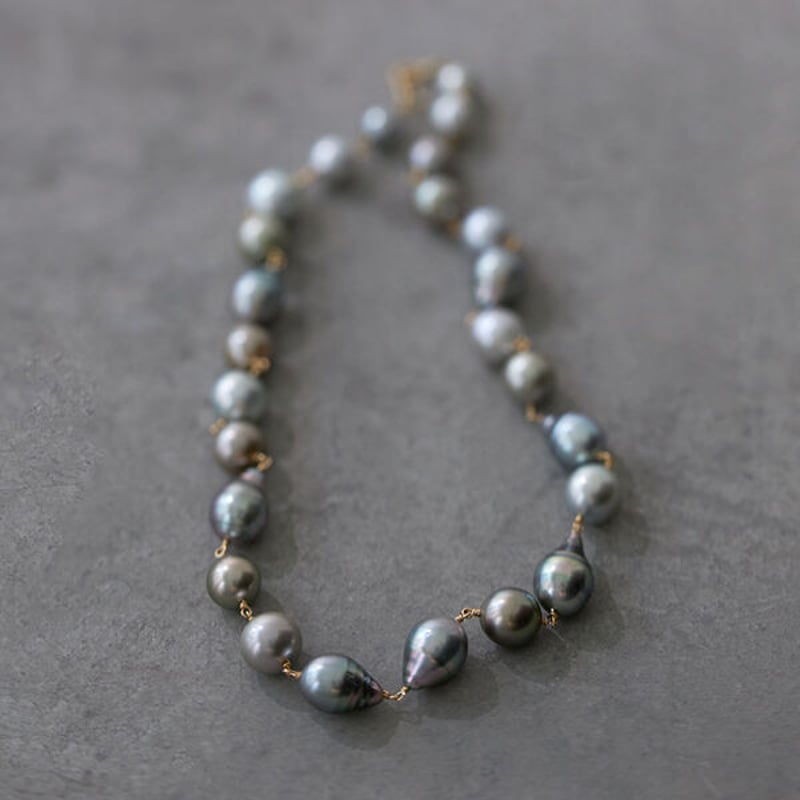 黒蝶バロックパールネックレス ボン マジック ミモレ別注・黒蝶バロックパール一連ネックレス | mi