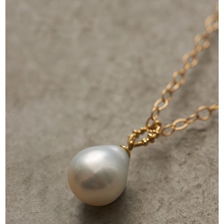 ミモレ別注・ボン マジック白蝶バロックパール一粒ネックレス