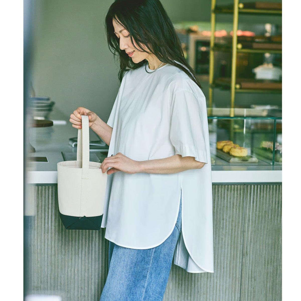 追加販売】山根亜希子さんコラボ・ル フィルのTブラウス＜ホワイト