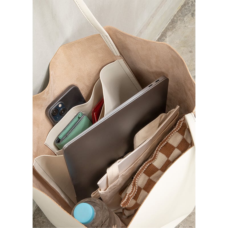 ミモレ別注】SCUEトートバッグ 新色アイボリー【期間限定】 | mi