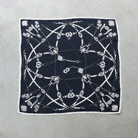 ミモレ別注・マニプリのモノトーンスカーフ【期間限定】