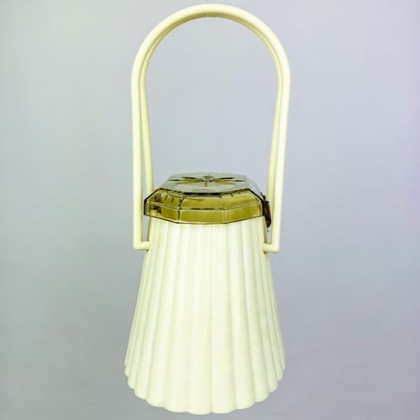 50's White Scalloped Lucite Bag