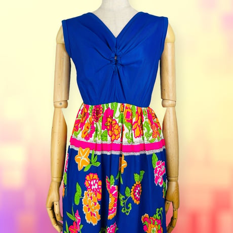 60's Flower Power Maxi Dress