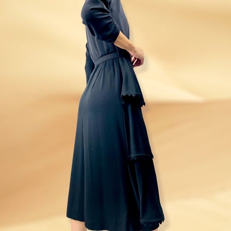 40’s Scallop Trimmed Tiered Ruffle Skirt Dress