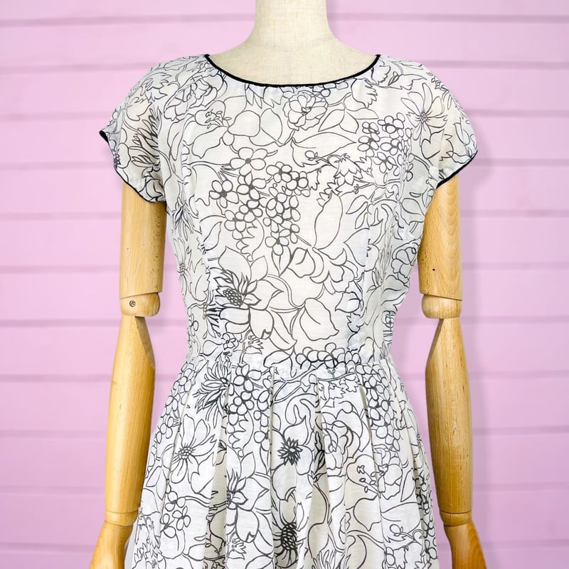 50's Black and White Floral Print Day Dress | 7