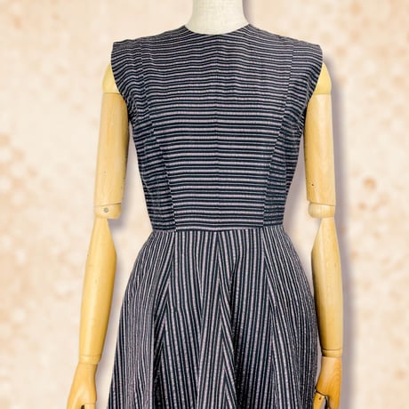 50’s Black Striped Taffeta Sleeveless Pocketed Dress