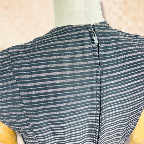 50’s Black Striped Taffeta Sleeveless Pocketed Dress