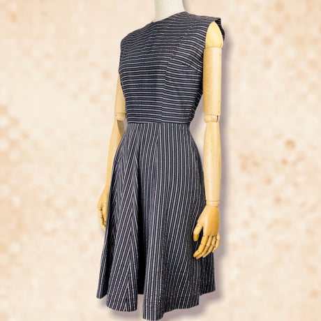 50’s Black Striped Taffeta Sleeveless Pocketed Dress