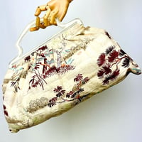 30’s Art Deco Hand Bag With Lucite Handle