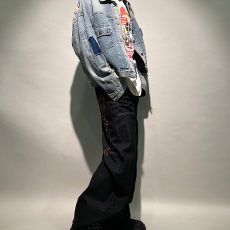 バッククロス刺繍インディゴデニムパンツ