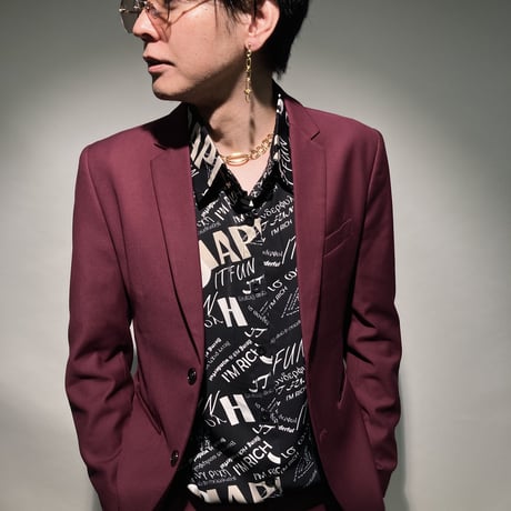 英字総柄シャツ