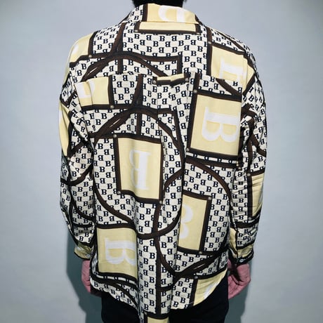 Bロゴ総柄シャツ(ブラック×イエロー)