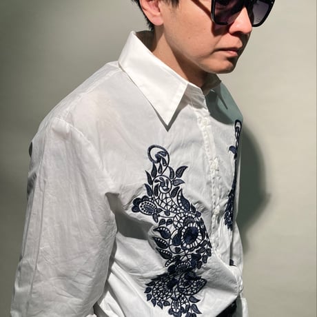 刺繍オーバーシャツ