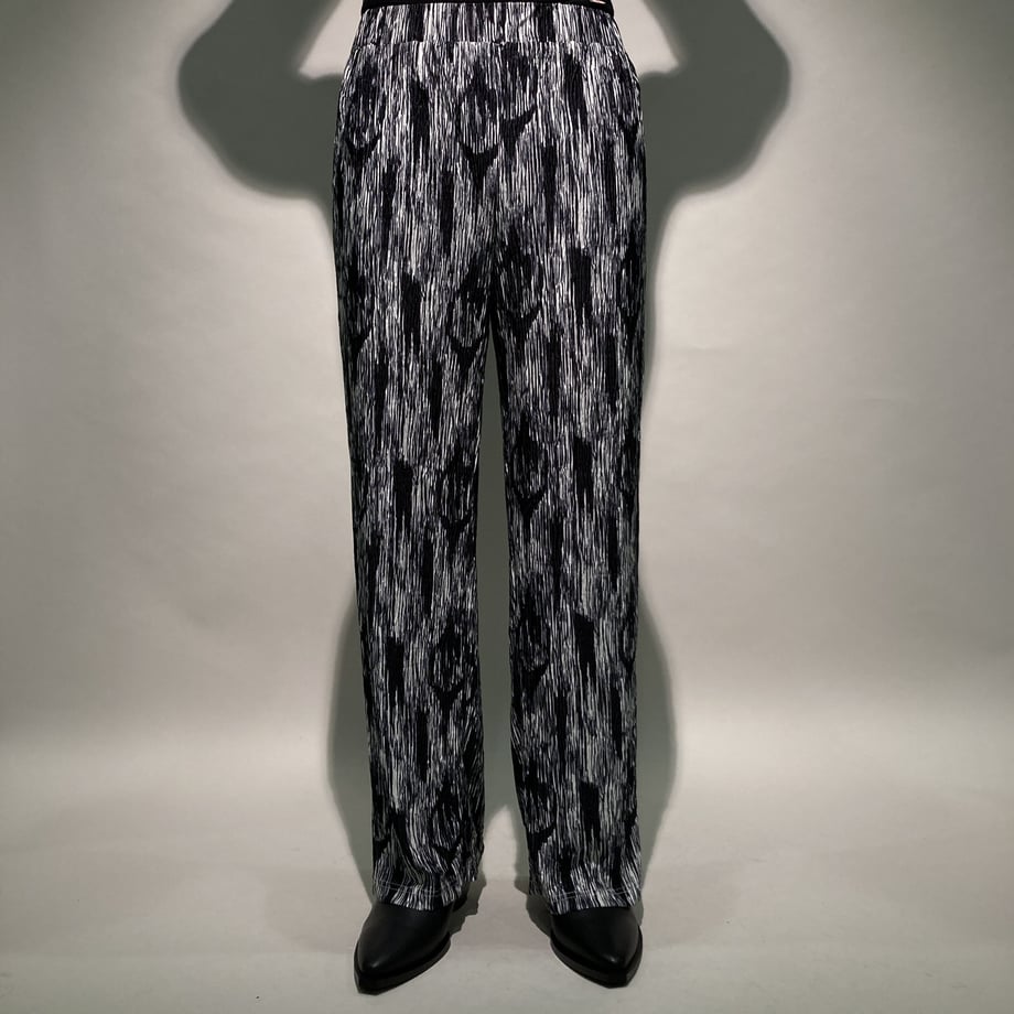 64a40b50aed89f0036627813