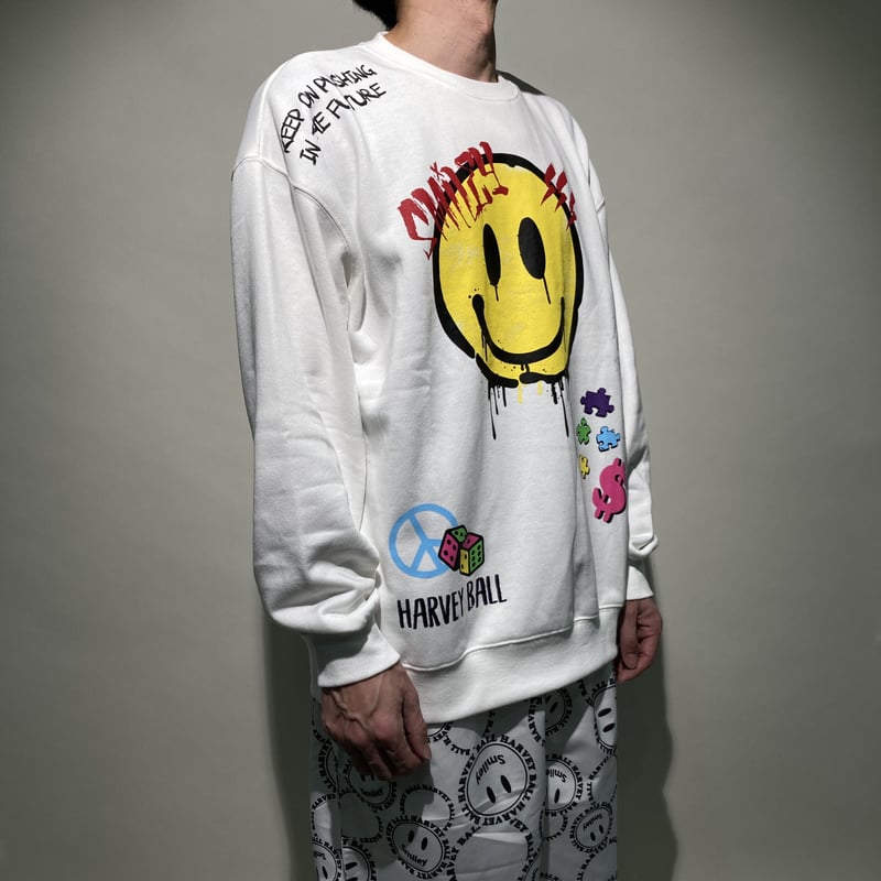 グラフィティースマイルトレーナー | HOS NOW