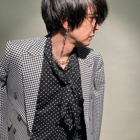 ボウタイドットシャツ