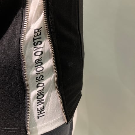 裾ZIP TEE(ブラック)
