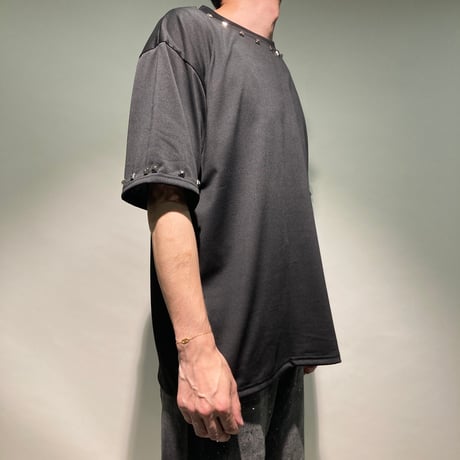 スタッズデザインTEE S/S