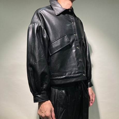 シンセティックレザードルマンショートブルゾン