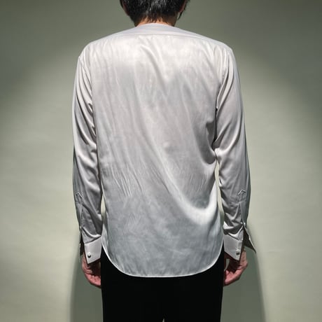 Vネックシャツ(シルバー)
