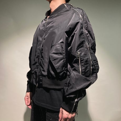 ZIP&シャーリングボンバーブルゾン