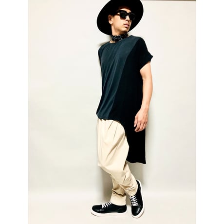 ハイカットスニーカー(ブラック)