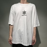 HEXAGRAM S/S TEE(ホワイト)