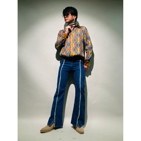 クレリックレトロ総柄シャツ