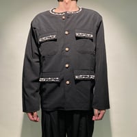 パール刺繍カラーレスショートブルゾン