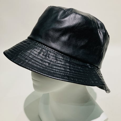 シンセティックレザーバケットハット