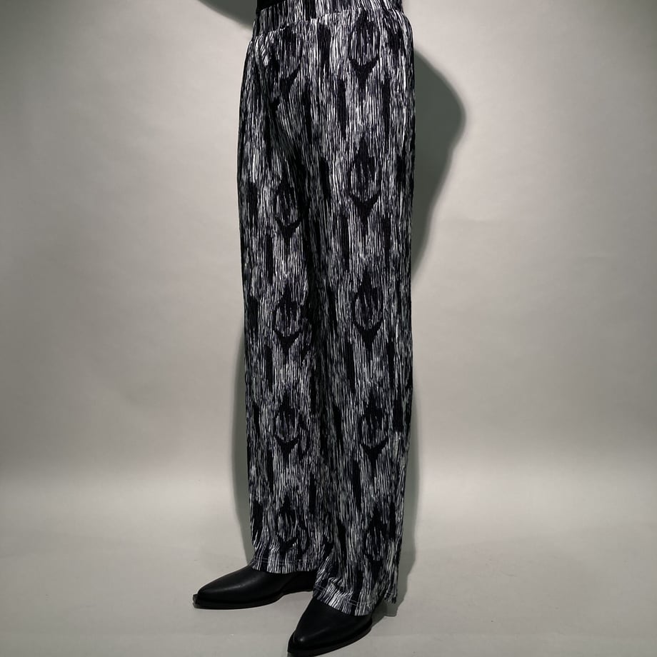 64a40b50aed89f0036627813