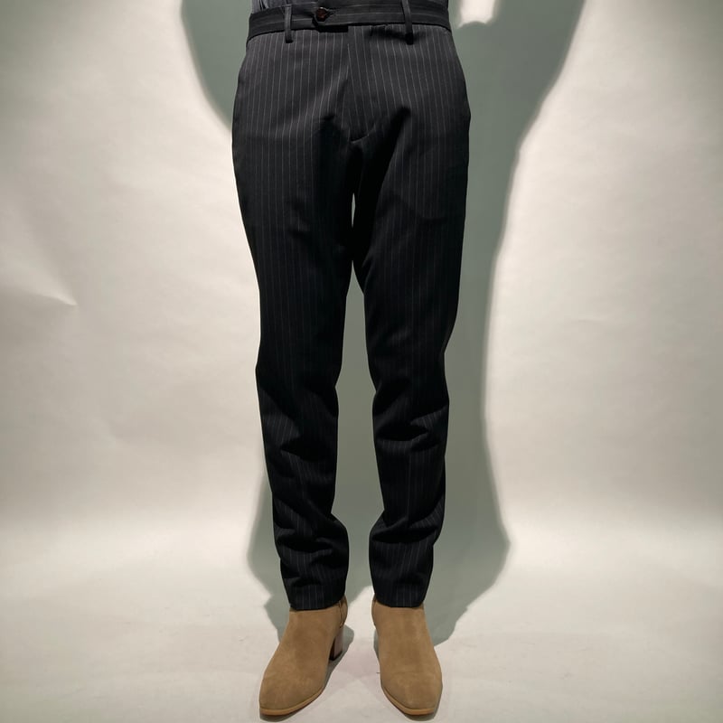 高級ライン生地 スーツ ピークドラペル ペイズリー柄 黒 ピンストライプ 高級ライン生地 スーツ ピークドラペル ペイズリー柄 黒 ピン