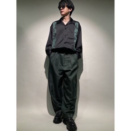 ブリッジ&テンプルゴールドボストンサングラス(ブラック×グリーン)