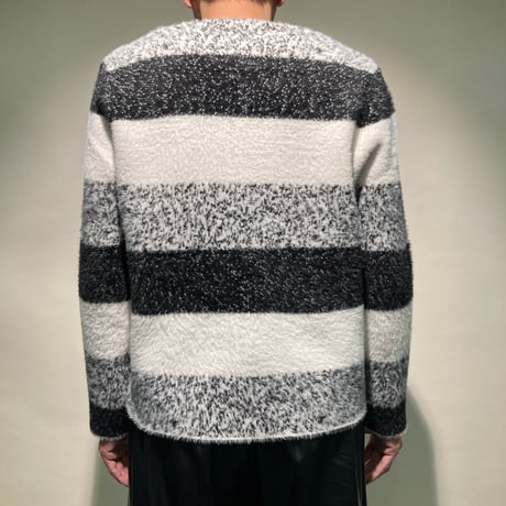 ボーダーシャギーノーカラーニット