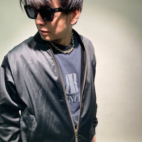 ベロアリバーシブルボンバーブルゾン