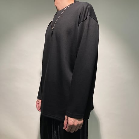 モダール混ポンチネックレスTEE(ブラック)