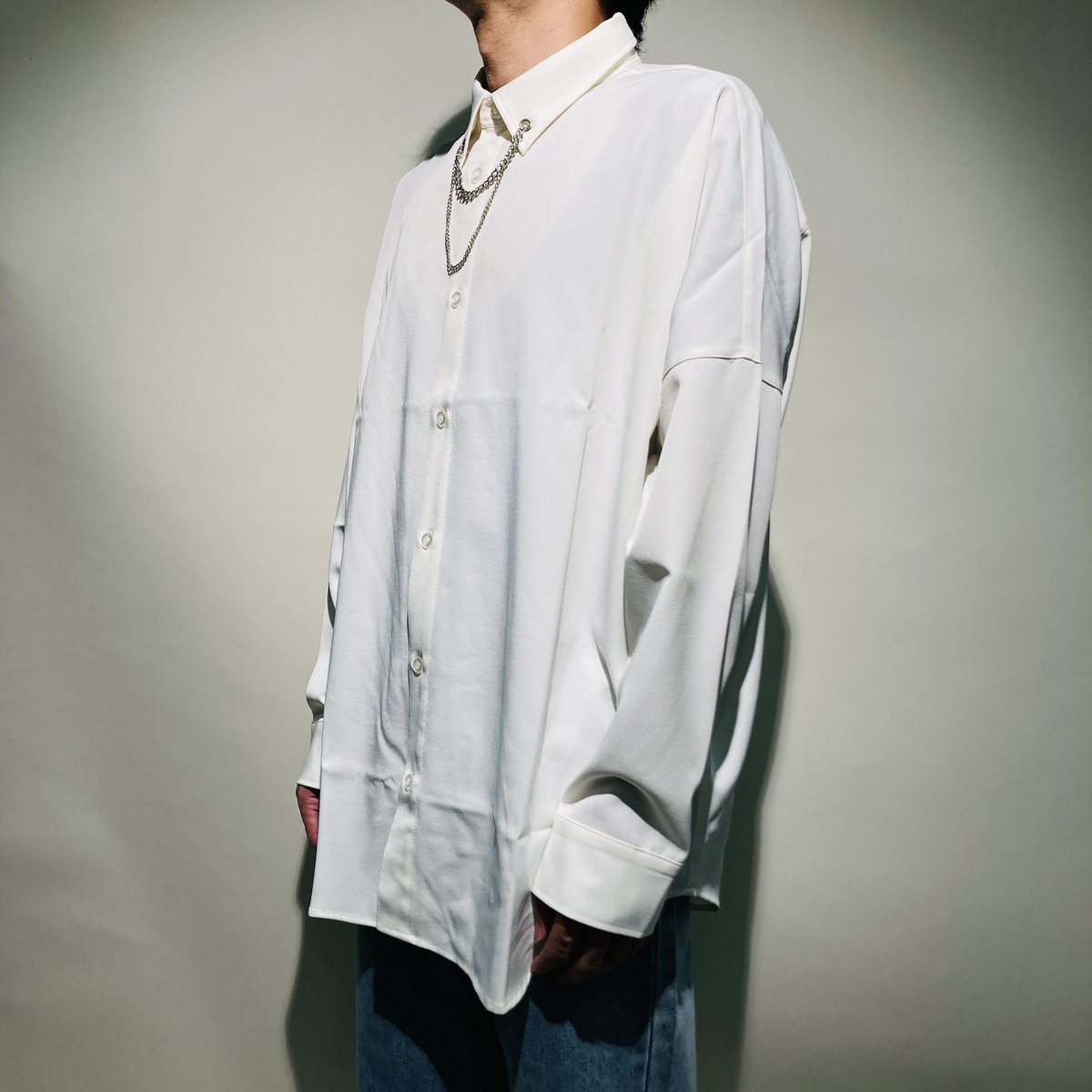 新品タグ付き　異素材バルーン2wayシャツ　ホワイト who's who Chico】バルーン袖フリンジデニムシャツ | OUTLET