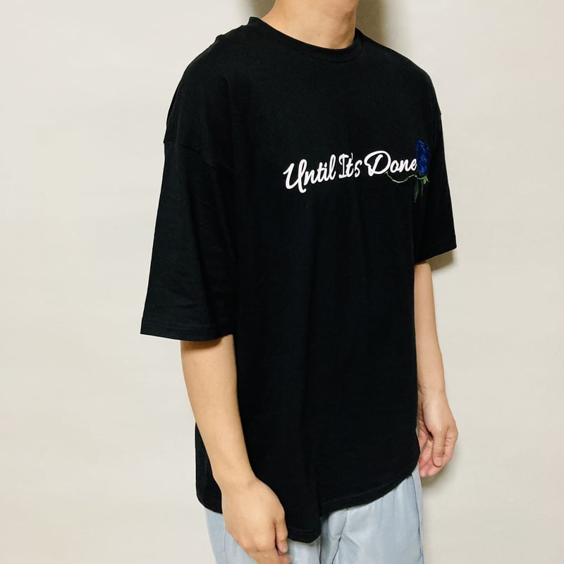 バラ刺繍&プリントBIG-T(ブラック×ブルー) | HOS NOW