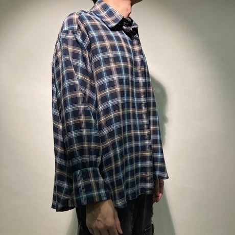 オーバーチェックシャツ