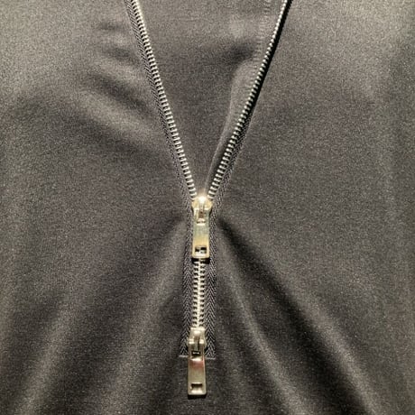 ネックファスナーオーバーフレンチスリーブTEE
